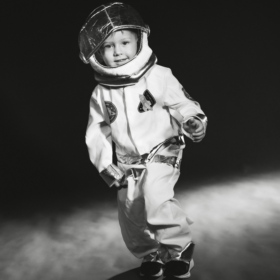This special offer is out of this world! Only $59 for a studio session! Enquire now.
#photopiastudio #familyportraits #specialoffers #enquire #website #localbusiness #localphotographer #photography #twodayspecial #gladstoneregion #gladstone #centralqueensland #blackandwhite #portraitphotography #portraits